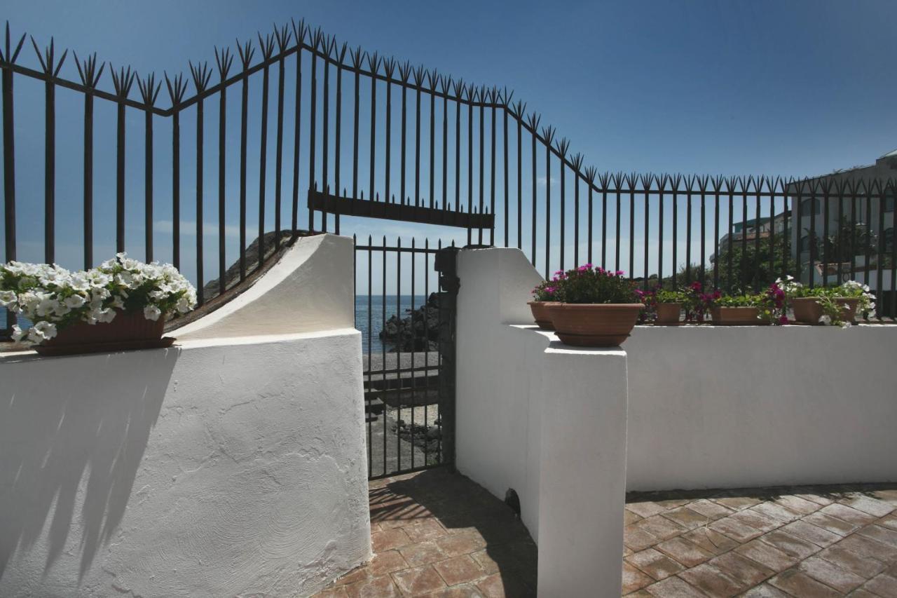 Villa Stella Del Mare Acireale Eksteriør billede